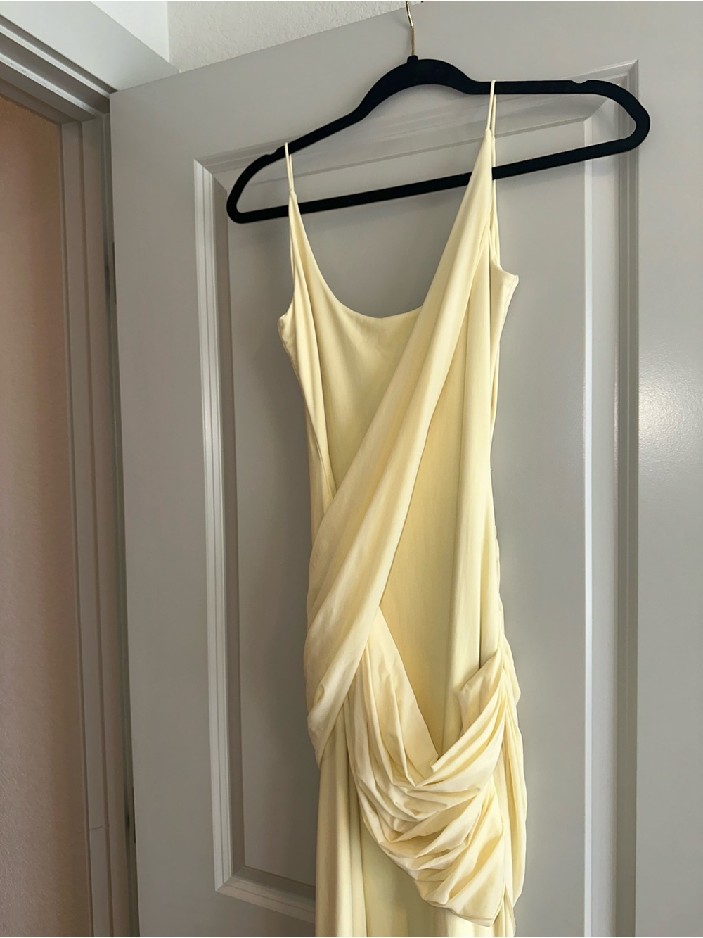 Deme by Gabriella Joanna Dress in Sunshine Yellow - Picture 4 of 9